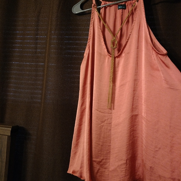 Top - Picture 3 of 7